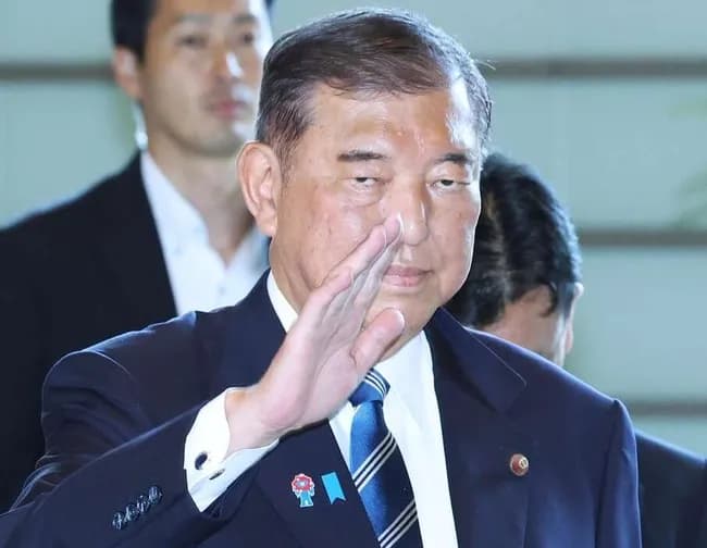 【自民】石破、進退判断へ麻生菅岸田と会談