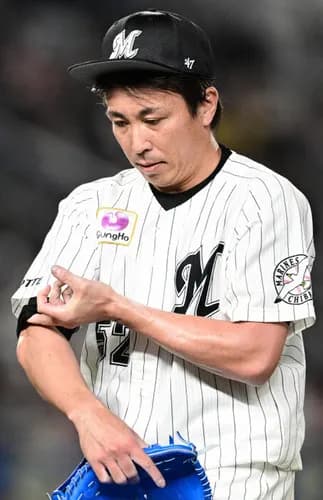 ロッテ益田（通算248セーブ）、ロッカー殴り左手骨折していた。全治数ヶ月