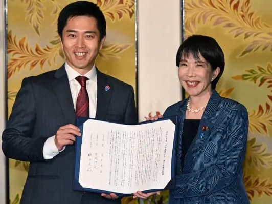 【悲報】維新の議員定数削減案、実現すると自維で過半数になる仕組みだったｗｗｗｗｗｗ