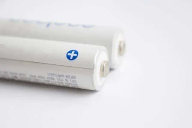 子供「電池とバッテリーってどう違うの？」