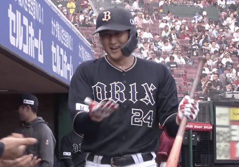 パパ紅林弘太郎 第1子に捧ぐ本塁打含む2打点！ヒーローインタビュー草