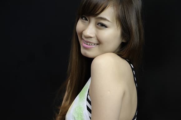 【悲報】ドバイのパーティーに行った美女の末路、ヤバすぎる・・・・・・・・・・・・・