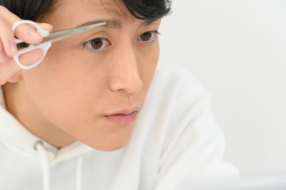 【画像】「オタク男子は眉毛整えて」→オタク男子、眉毛を整えず発狂ｗｗｗｗｗｗ