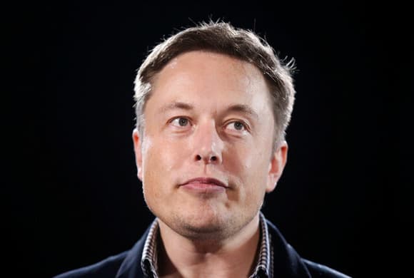 【悲報】テスラの利益71％減、イーロン・マスク「もう政治はウンザリ」