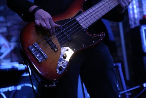 【急募】世界三大ギタリストってジミヘンとエリッククラプトンとあと1人は誰・・・？