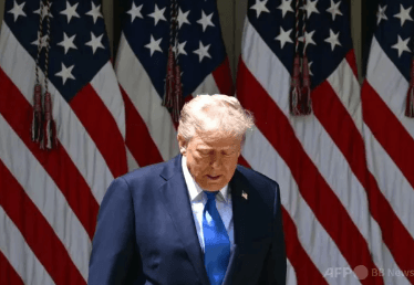 【悲報】トランプ「憲法って守らなきゃいけないの・・・・？」