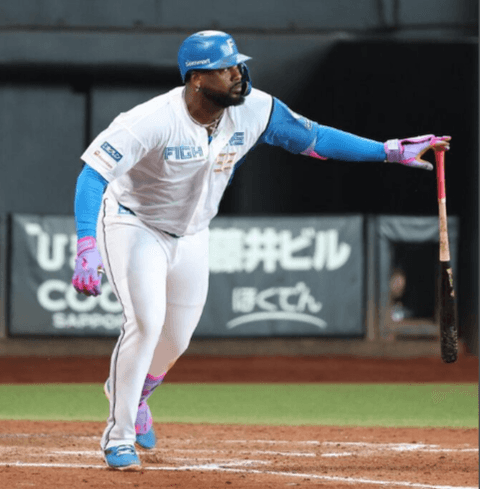 日本ハム・レイエスが才能認める好敵手から２点適時打