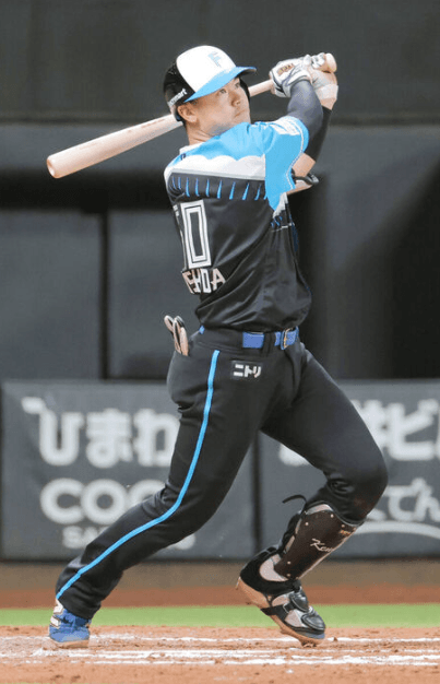 【日本ハム】新庄剛志監督「落合さんかと思った」　吉田賢吾が右越え３号ソロ！３本全て逆方向への一発