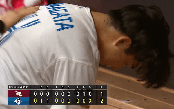 日ハムルーキー山縣秀、自身のプレーを反省か　ベンチで涙ぐむ姿も