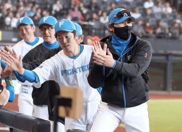 新庄剛志、北海道日本ハムファイターズをたった3年で強豪チームに変貌させる