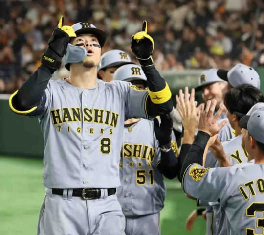 【阪神】５月５日に強い佐藤輝明、試合決める11号ダメ押し３ラン「喜んでもらえたかな」毎年安打