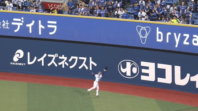 佐藤輝明、度会強襲のスリーベースｗｗｗ