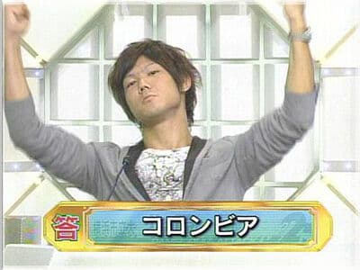 （ヽ´ん`）「真夜中になると部屋でファイティングポーズをとる」