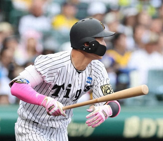 阪神　途中交代の小幡にアクシデントか「僕から言えることはない」　藤川監督「まだ本人と話せていない」