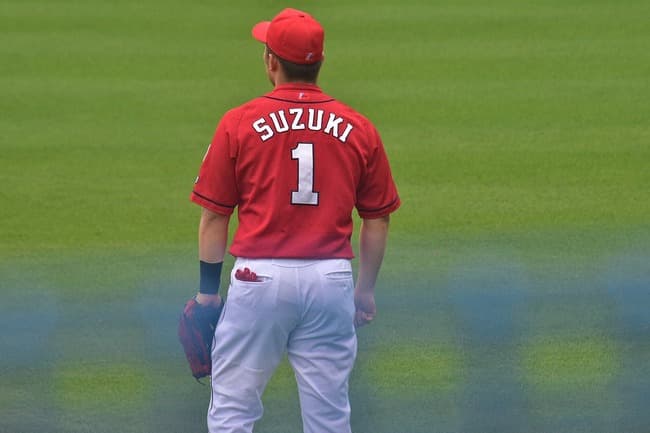 鈴木誠也と山本浩二って全てに置いて似すぎやろ