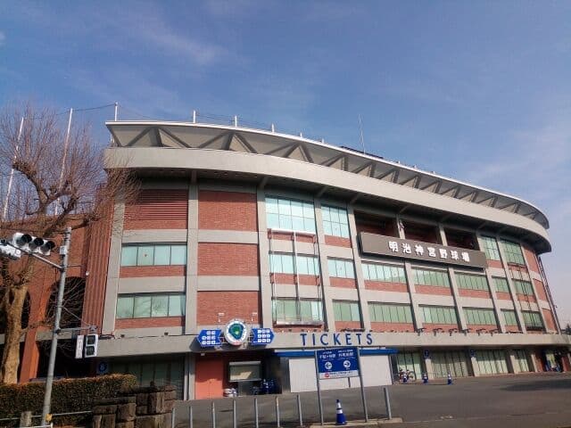 【悲報】明日の神宮球場のチケット大量に余る