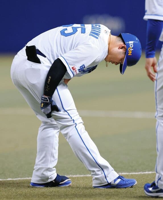 中日・細川成也は『右ハムストリングスのコンディション不良』と診断　一塁へ全力疾走、ベース手前で失速し途中交代