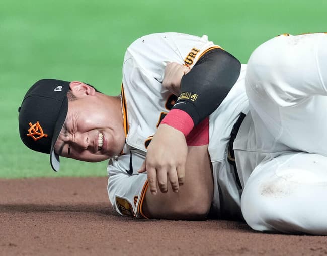 【上原浩治】“嫌な予感”現実に　岡本退場、長野エラー…ポジション固定せず運にも見放されたか