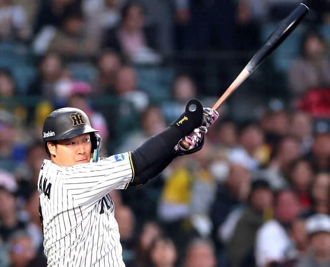 阪神・大山　魚雷バットで初回先制打　実戦ではチーム初使用