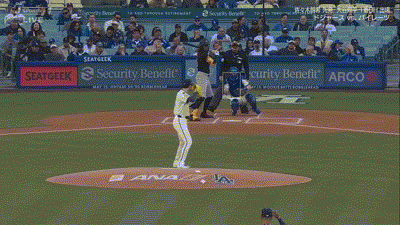 ドジャース・佐々木朗希、初球先頭打者ホームランを打たれてしまう…