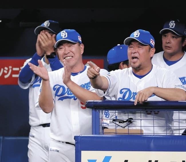 中日・井上監督、9回2死満塁でセーフティー山本に「びっくりした。責めるつもりはない」