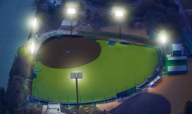 西武 CAR3219フィールドにナイター照明設備を導入！