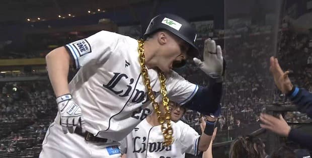 西武ネビン、チーム4年ぶりの満塁弾 ←これ