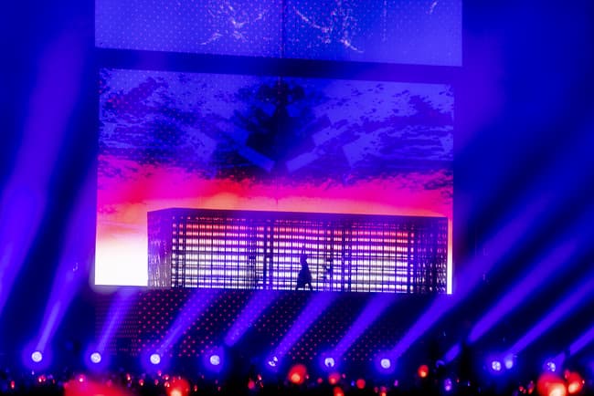 【速報】Adoちゃんの檻、広くなる