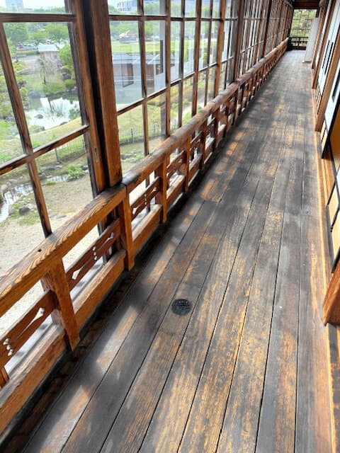 【悲報】ニューメディアさん、国指定重要文化財を燃やしてしまう…