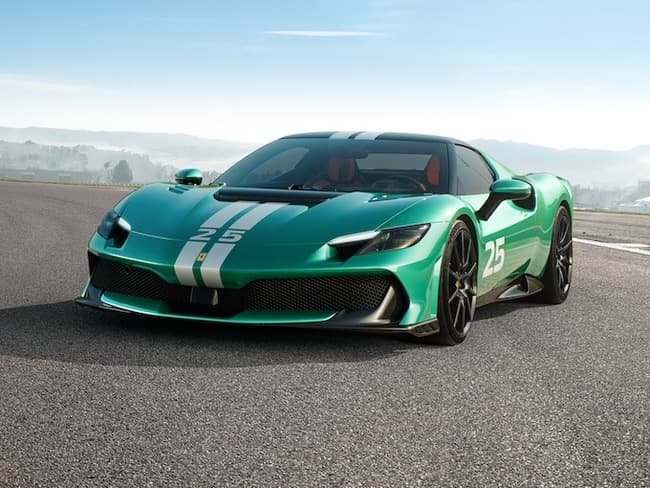 【画像】フェラーリが新型車を発表したのでご覧くださいｗｗｗ