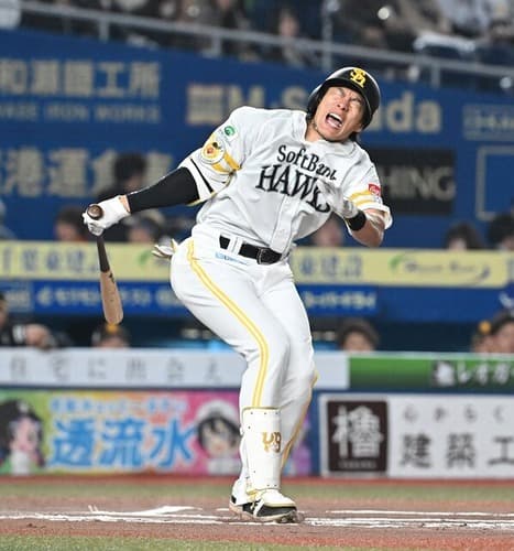 柳田悠岐さん、予定より競技復帰遅れる…患部の痛みなかなか引かず