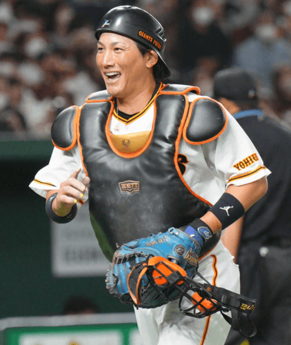 最下位低迷のソフトバンクが捕手をトレード補強か　「巨人の小林誠司獲得」の現実味は