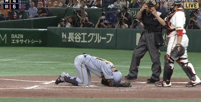 阪神・中野が巨人・高梨から死球受け球場に怒号飛び交う　阿部監督は藤川監督に謝罪