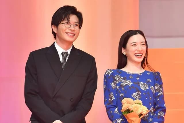 関係者「永野芽郁と田中圭は仲間内では『滅茶苦茶仲の良い飲み友達』。そのノリが世間に通用しなかった