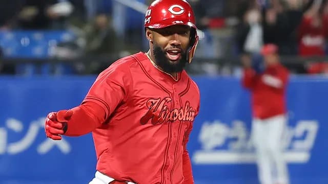 カープファビアン爆速弾丸ライナー3号ホームラン!ヤクルト小川のシュート攻略!真っ赤なレフトスタンドに着弾!!