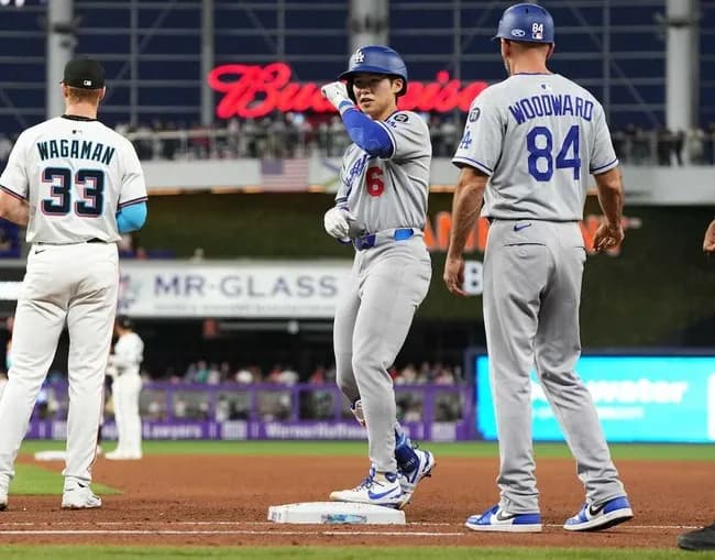 【悲報】ドジャースのキム・ヘソン兄さん、丸太小屋民だったwwwwwwww