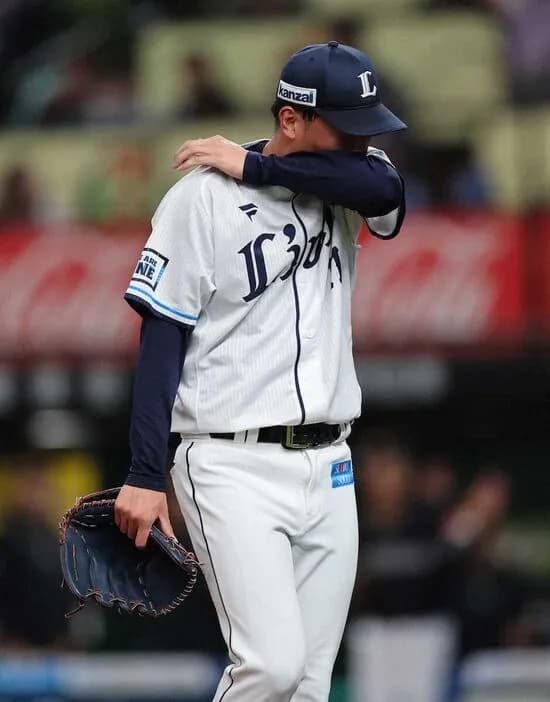 西武・上田 5回10失点KO 今季初黒星喫し「いいリズムをつくれなかった」