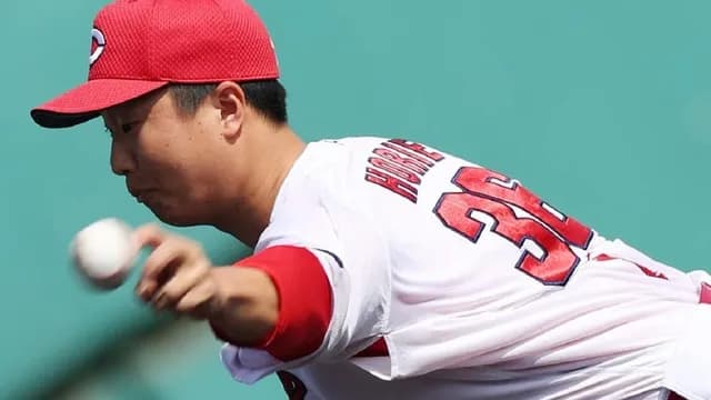 カープ塹江156km/h連発!奪三振率もリリーフ陣の中でトップ←化け物すぎてカープファン驚愕