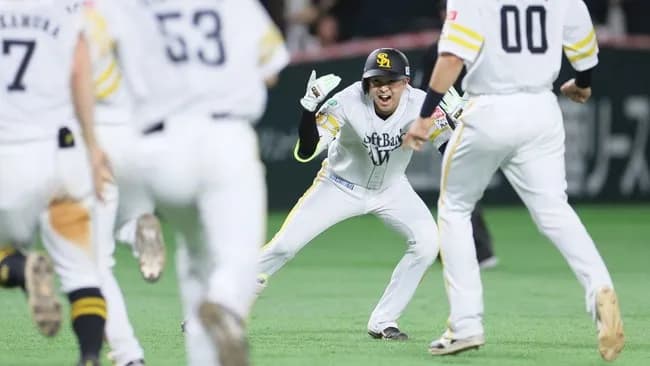 “あの日”以降のSBとロッテ