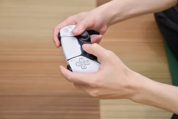 【悲報】ゲーム会社「沢山の大人が仕事としてゲームを作ります」←クソゲーが生まれる理由・・・・