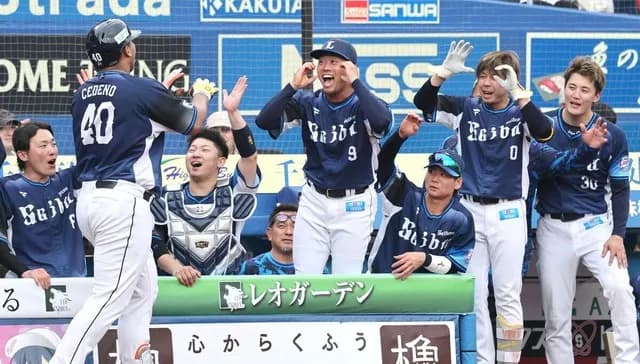 西武、松井稼頭央監督の休養から1年… 「借金15」が「貯金5」にwwwww
