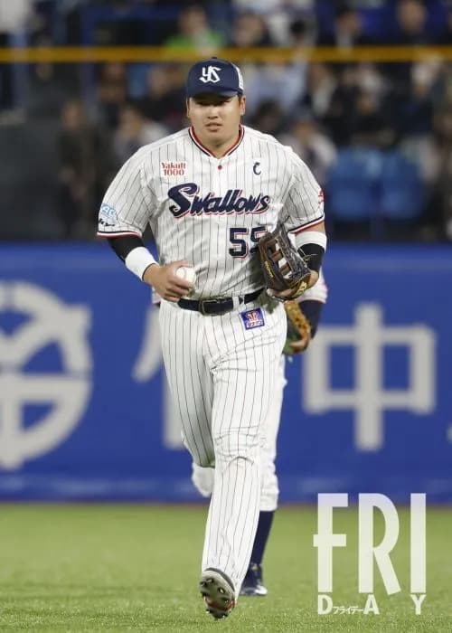 【朗報】村上宗隆(25)、現実を直視しメジャー挑戦1年延期検討。来年日本で圧倒的な成績残してから挑戦