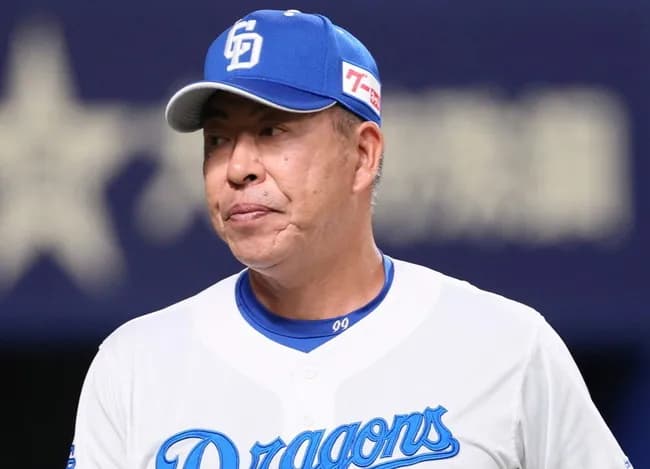 中日が痛恨逆転負け&また故障者の悪夢 九回の攻撃で木下にアクシデント トレーナーに付き添われてベンチへ 継投が裏目に