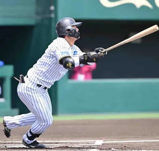 阪神2軍 前川がバックスクリーン弾 今季公式戦初アーチで1軍昇格へアピール