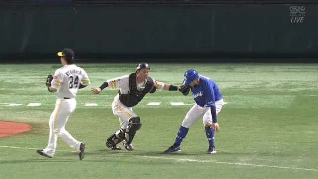 中日、珍走塁wwww ライトオーバーで走者一掃!と思いきや、なぜかアウトにwwww