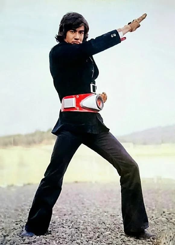 【画像】 藤岡弘。の娘、全員藤岡弘。感ゼロwwwwwwww