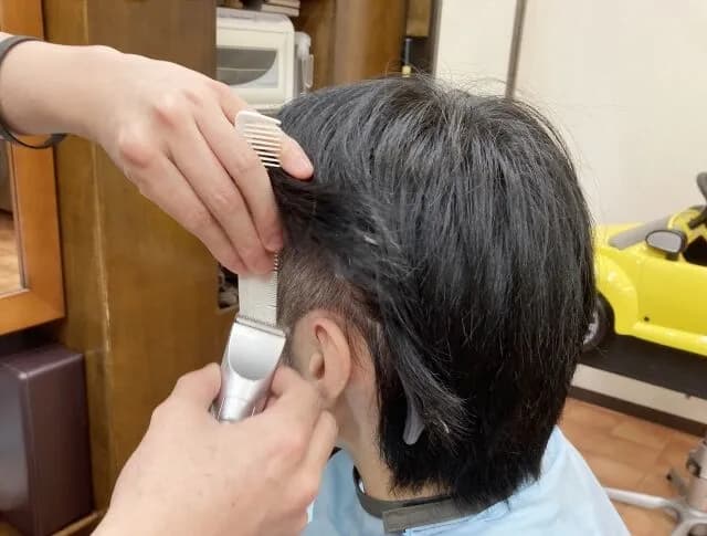 床屋カードバトルの手札が「刈り上げない程度に短め」しかないワイに色々教えてあげるスレ