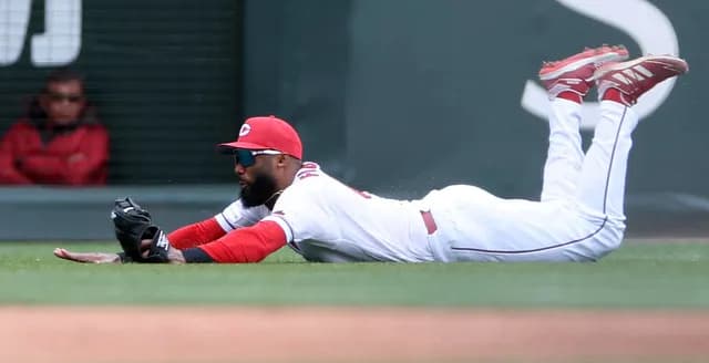 広島ファビアン『DHだと打たない』『守備につくと打つ』法則。ちなC「守備でリズムを作るタイプでは?」