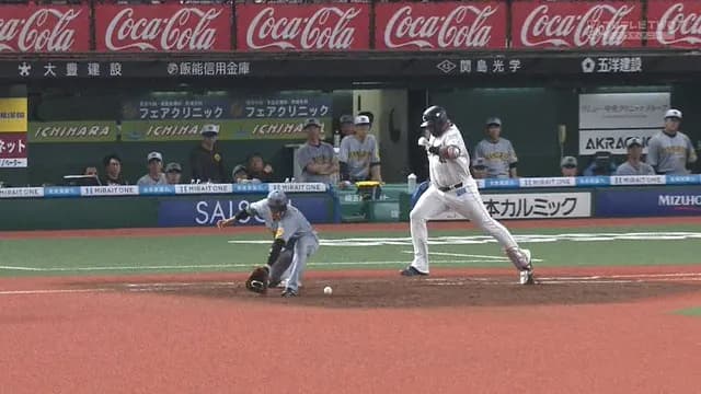 【おっそw】 西武・セデーニョ、スリーバウンド送球でアウトwwww