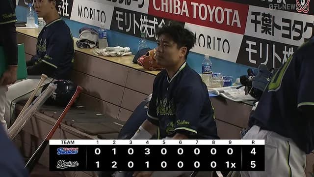 暗黒ヤクルト、2球連続暴投でサヨナラ負け!! ロッテに”格の違い”を見せつけるwwww